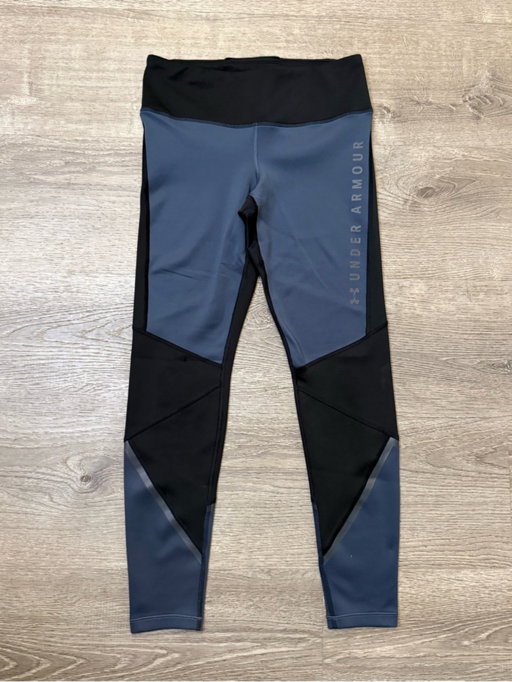 •UNDER ARMOUR• LEGGINGS - Picture 2 of 7
